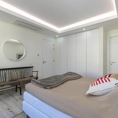 Apartment Bay View
